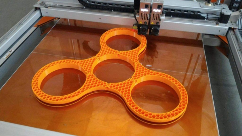 Công nghệ in 3D bê tông mở ra kỷ nguyên mới cho ngành Bất động sản 9 fidget spinner 1 1024x577 1