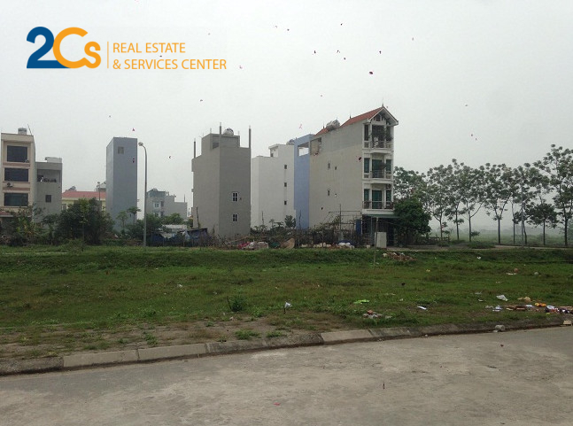 Tiền từ ngân hàng ùn ùn đổ vào bất động sản trong cơn sốt đất 2 Tiền rẻ từ các ngân hàng được xem là một trong những nguyên nhân gây nên những cơn sốt bất động sản thời gian qua