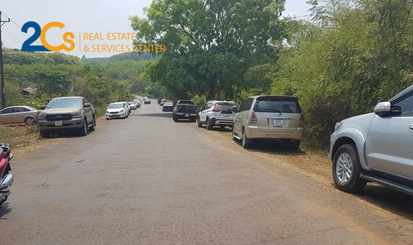 5 nguyên nhân khiến giá đất tăng “nóng” khắp nơi 4 Theo ông Nguyễn Thọ Tuyển, chủ tịch Công ty BHS, có 5 lý do để lý giải cho giá đất tăng lan rộng ở nhiều nơi