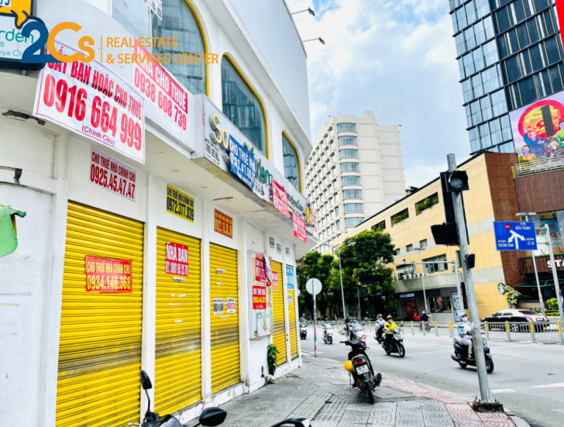 Thị trường nhà phố với nỗi lo mùa dịch 3 Chủ thuê cũng không tránh được khó khăn khi thu nhập từ cho thuê nhà phố ngày càng tụt dốc