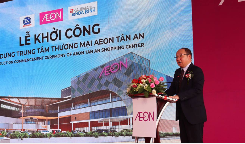 Tổng Giám đốc Công ty TNHH AEON Việt Nam - Furusawa Yasuyuki phát biểu tại buổi lễ